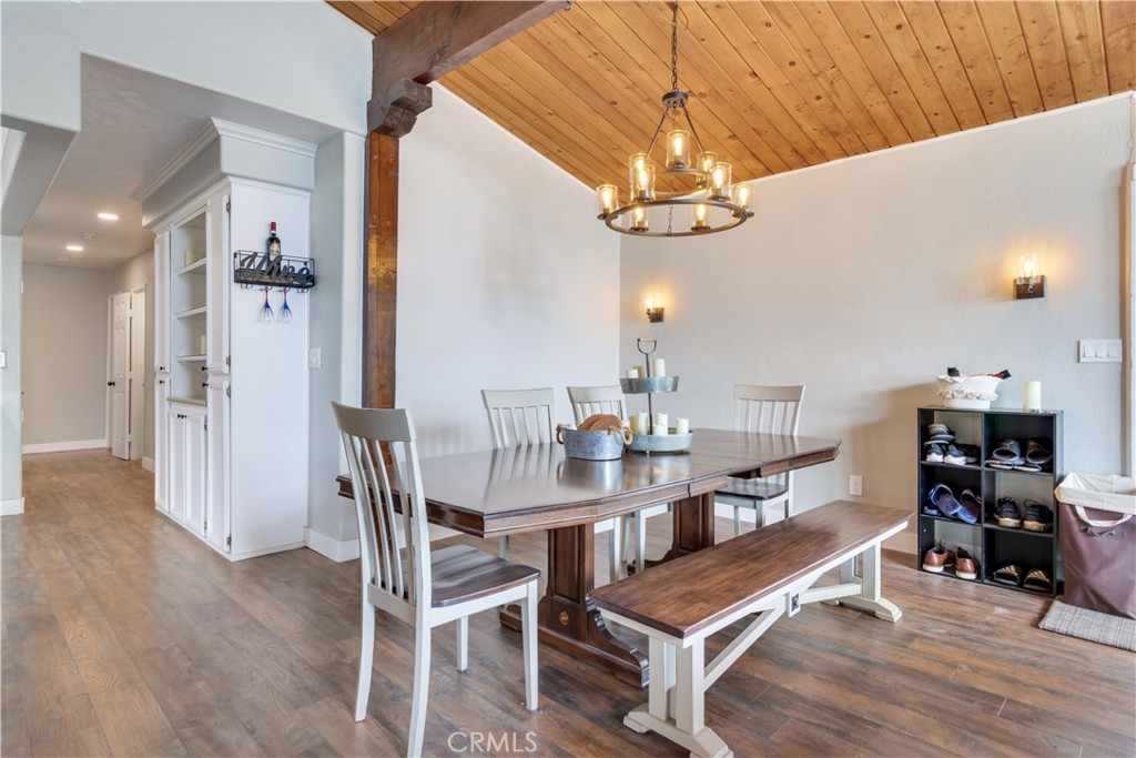 20970 Rider Street Perris, CA 92570 - Photo 12 of 49 Main House Dinning
