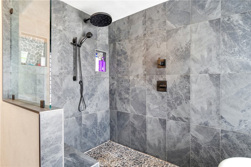 20970 Rider Street Perris, CA 92570 - Photo 19 of 49 Primary Bathroom Shower