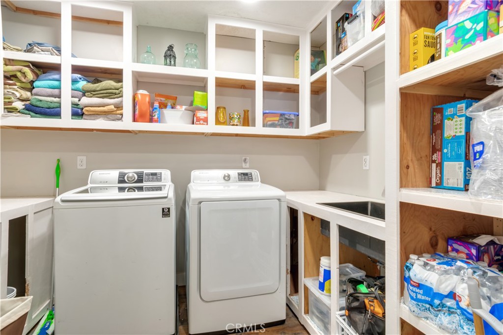 20970 Rider Street Perris, CA 92570 - Photo 25 of 49 Indoor Laundry Room Main House