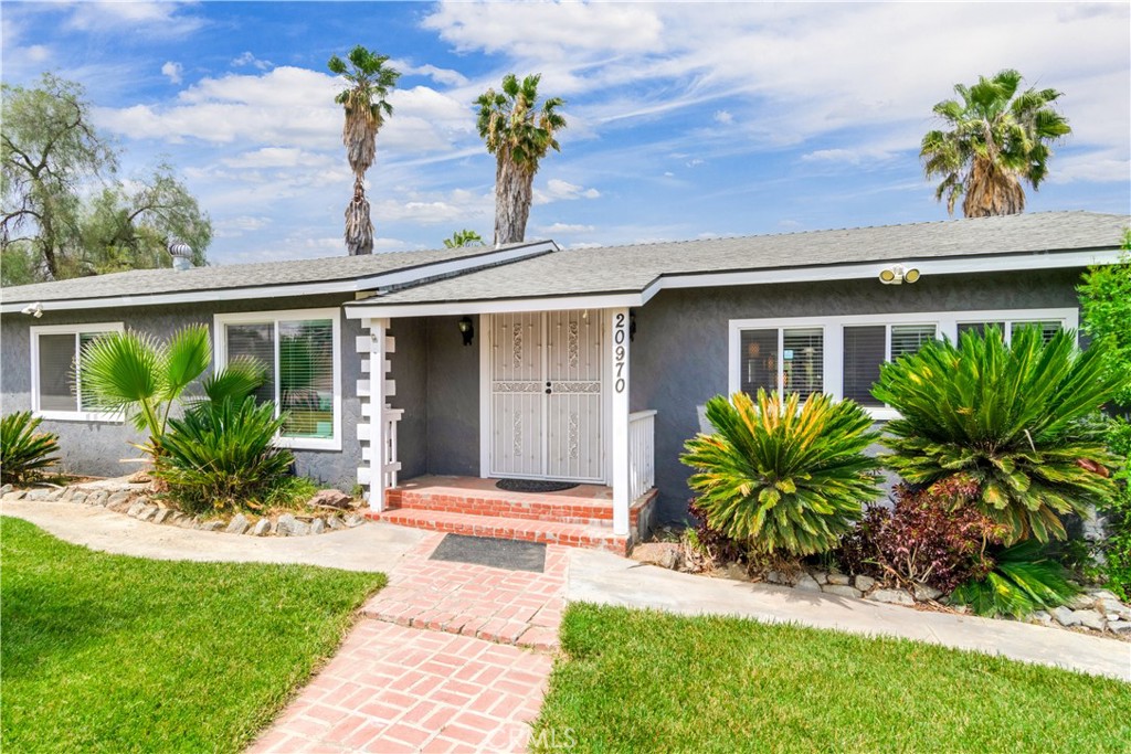 20970 Rider Street Perris, CA 92570 - Photo 4 of 49 front View Main House acing South