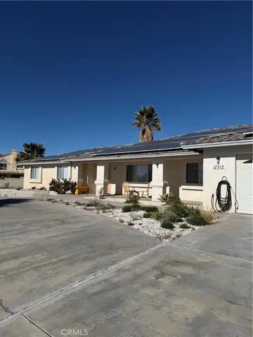 $2,900 | 17712 Siskiyou Road, Apple Valley, CA 92307