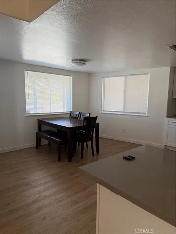 $2,900 | 17712 Siskiyou Road, Apple Valley, CA 92307