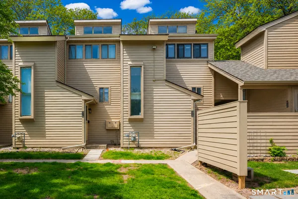 $225,000 | 185 Spring Street, Unit 185, Wethersfield, CT 06109