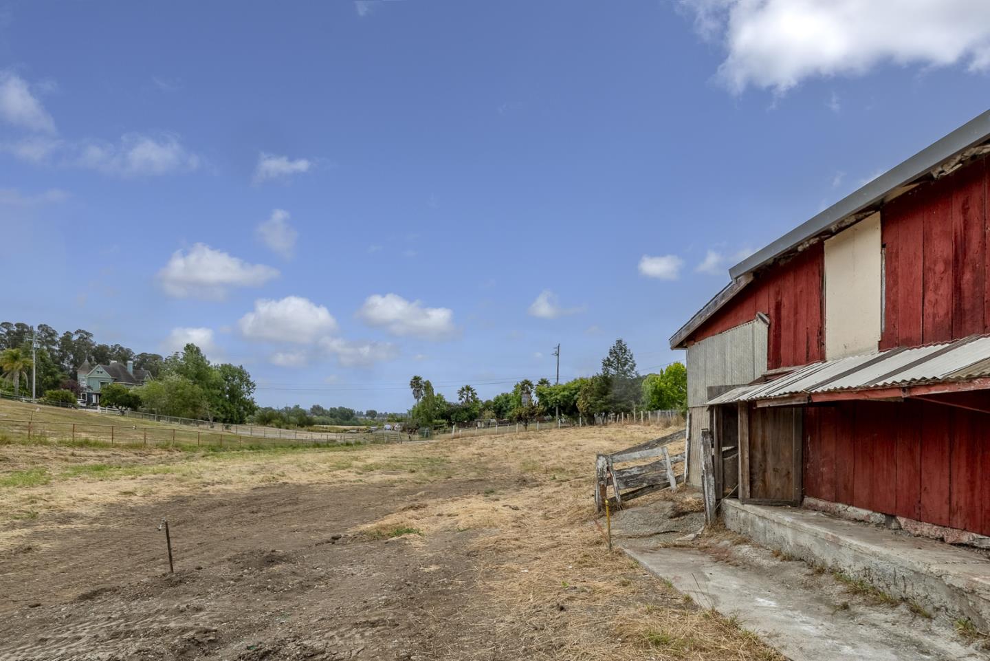 137 Whiting Road Watsonville, CA 95076 - Photo 38 of 52 a view of a car park in front of a house