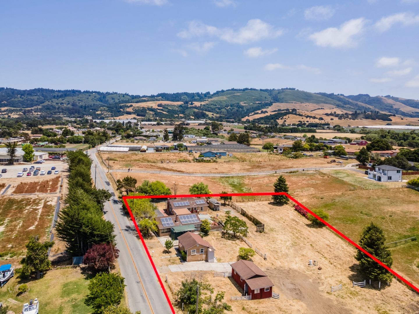 137 Whiting Road Watsonville, CA 95076 - Photo 51 of 52 an aerial view of beach and residential houses