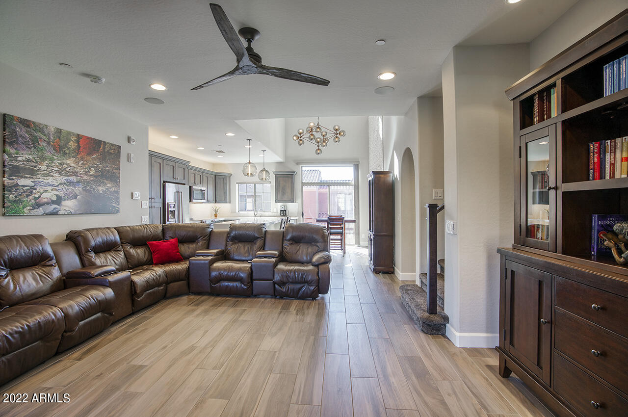 3935 East Rough Rider Road, Unit 1275 Phoenix, AZ 85050 - Photo 5 of 23 roughg_rider_1275_06