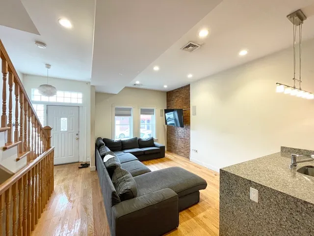 $8,000 | 98 L Street, Unit STREET, Boston, MA 02127