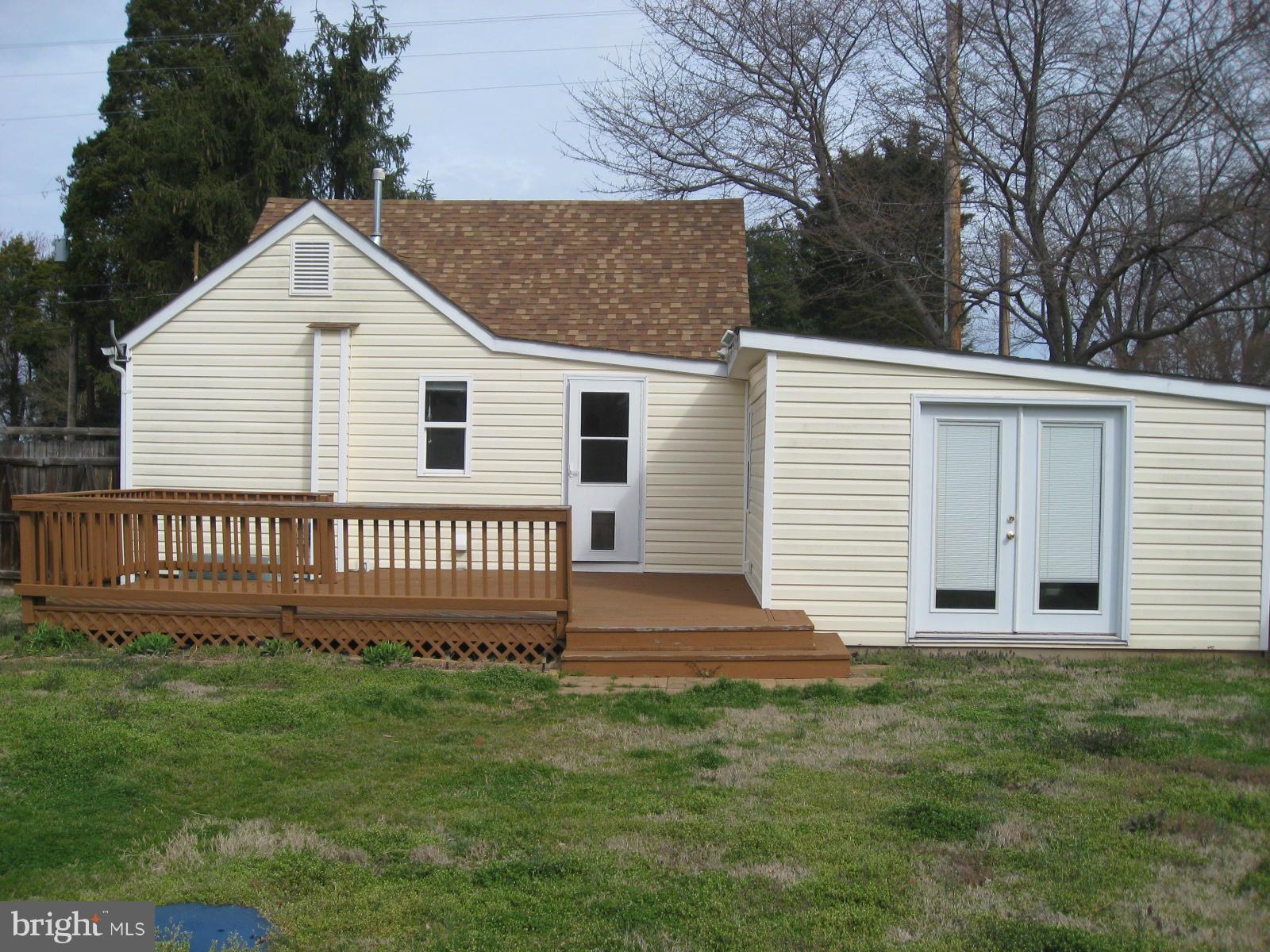 24074 North Patuxent Beach Road California, MD 20619 - Photo 2 of 7 Exterior (Rear)