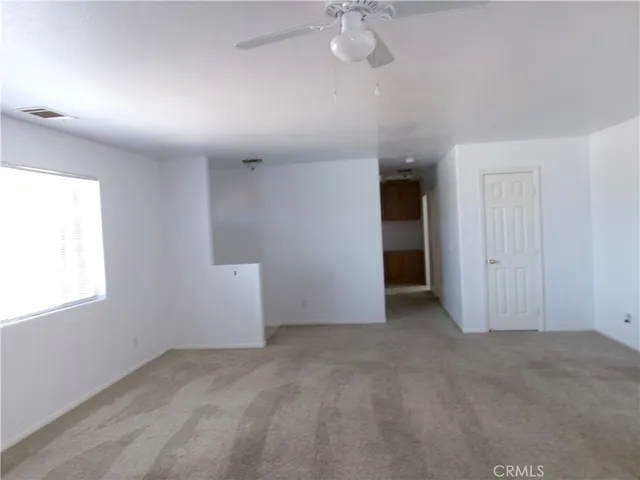 $2,300 | 14936 Central Road, Apple Valley, CA 92307