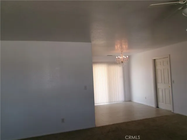 $2,300 | 14936 Central Road, Apple Valley, CA 92307