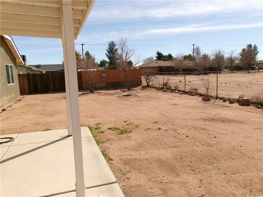 14936 Central Road Apple Valley, CA 92307 - Photo 30 of 33