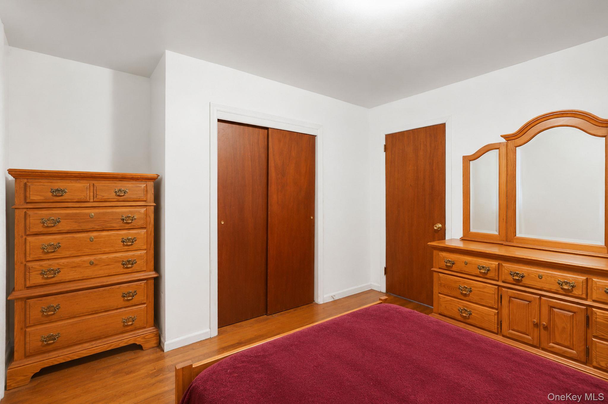 287 Munsell Road Patchogue, NY 11772 - Photo 11 of 21