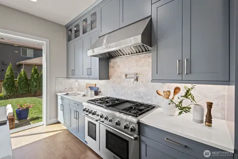 $2,298,000 | 17269 Northeast 121st Place, Redmond, WA 98052