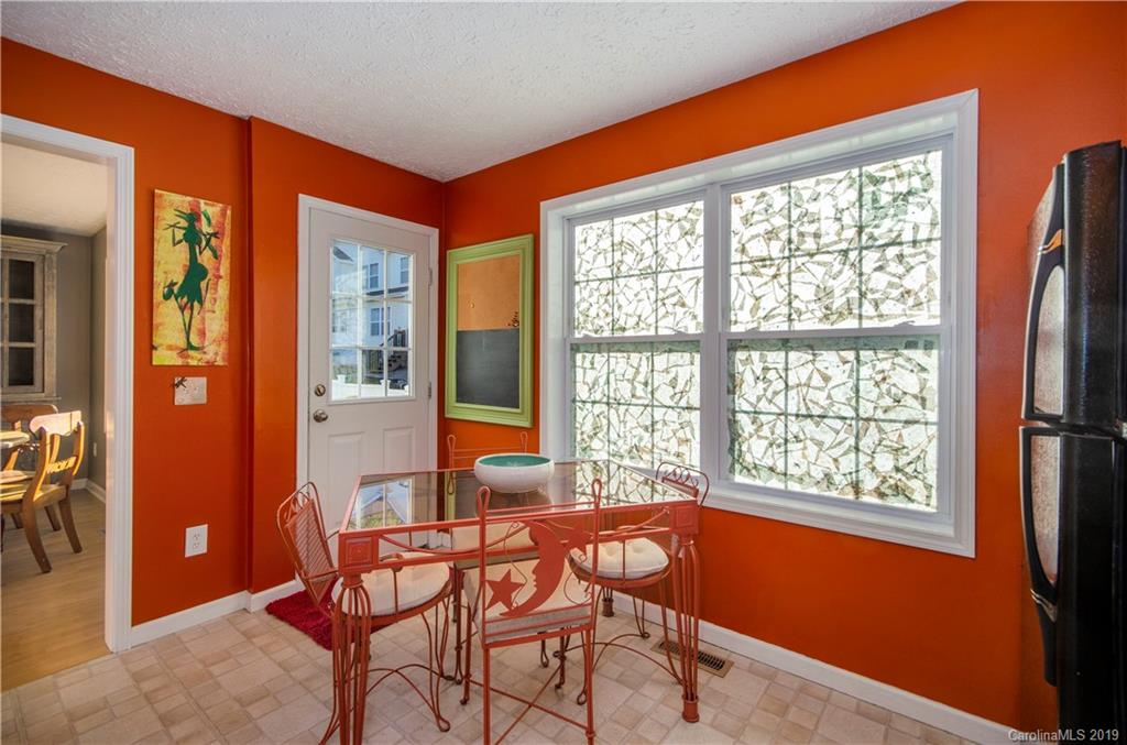 209 Pembrook Road Swannanoa, NC 28778 - Photo 8 of 18 Gallery Image 8