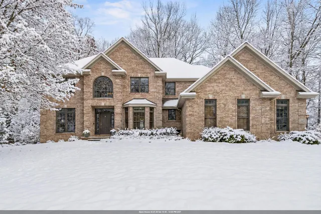 $874,900 | 4327 Hilton Head Drive, Oneida, WI 54155