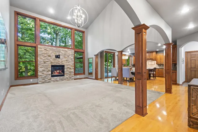 $874,900 | 4327 Hilton Head Drive, Oneida, WI 54155