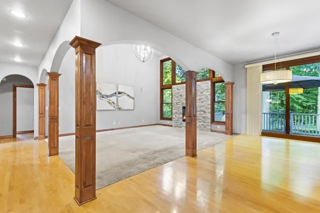 $874,900 | 4327 Hilton Head Drive, Oneida, WI 54155