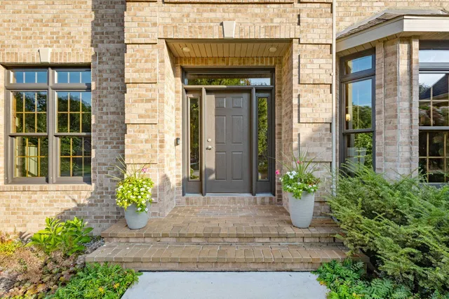 $874,900 | 4327 Hilton Head Drive, Oneida, WI 54155