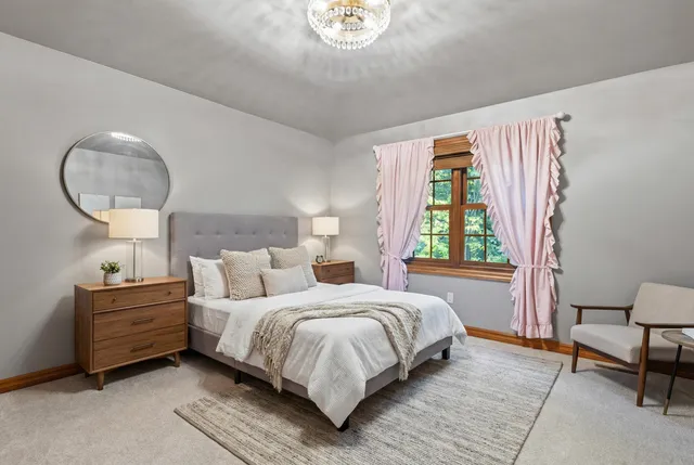 $874,900 | 4327 Hilton Head Drive, Oneida, WI 54155