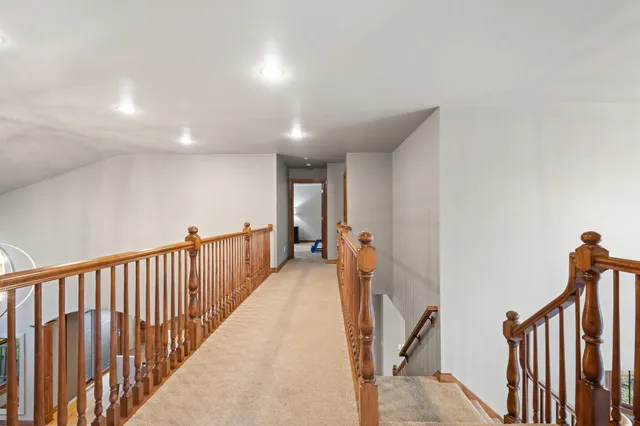 $874,900 | 4327 Hilton Head Drive, Oneida, WI 54155