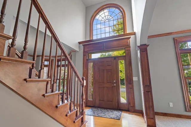 $874,900 | 4327 Hilton Head Drive, Oneida, WI 54155