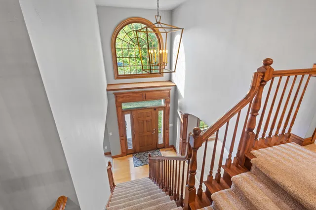 $874,900 | 4327 Hilton Head Drive, Oneida, WI 54155