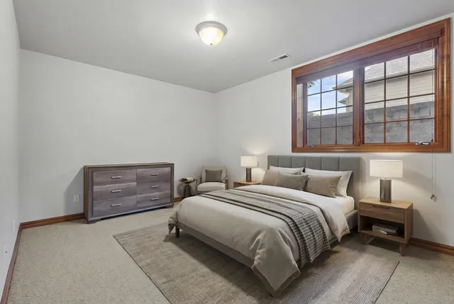 $874,900 | 4327 Hilton Head Drive, Oneida, WI 54155