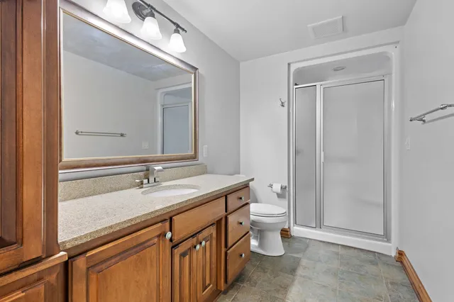 $874,900 | 4327 Hilton Head Drive, Oneida, WI 54155