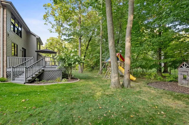 $874,900 | 4327 Hilton Head Drive, Oneida, WI 54155