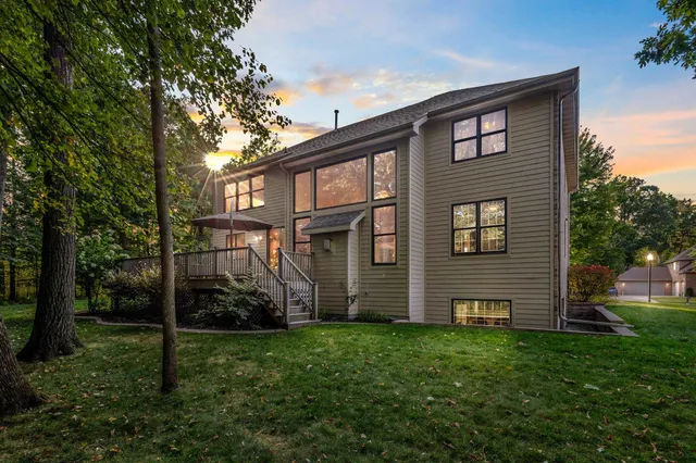 $874,900 | 4327 Hilton Head Drive, Oneida, WI 54155