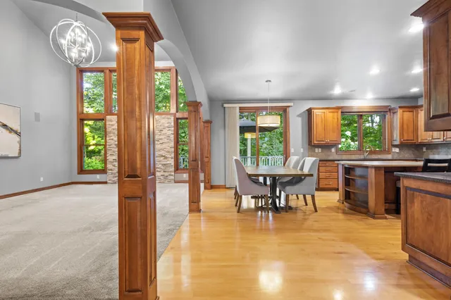 $874,900 | 4327 Hilton Head Drive, Oneida, WI 54155