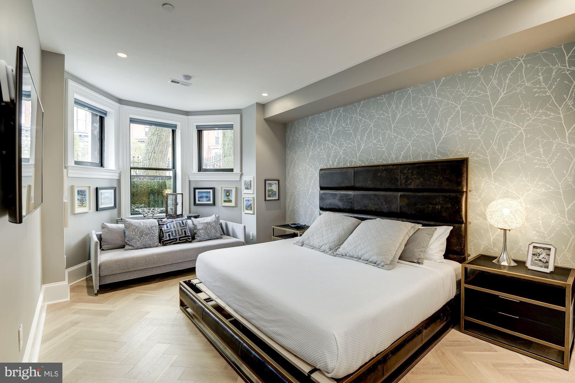 1313 R Street Northwest, Unit 1 Washington, DC 20009 - Photo 21 of 36 Guest Bedroom