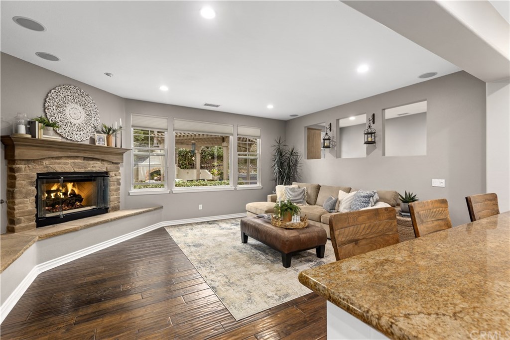 7337 Corte Brisa Carlsbad, CA 92009 - Photo 16 of 44