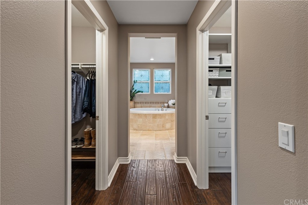 7337 Corte Brisa Carlsbad, CA 92009 - Photo 26 of 44