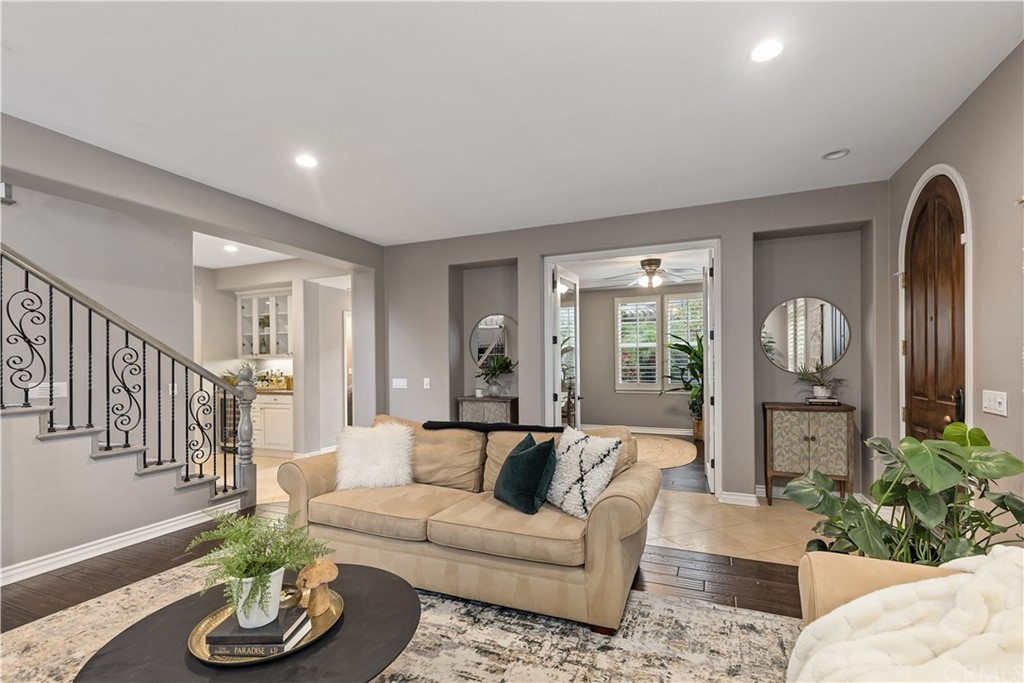 7337 Corte Brisa Carlsbad, CA 92009 - Photo 8 of 44