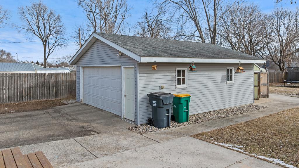 409 South 2nd Street Marshall, MN 56258 - Photo 13 of 55