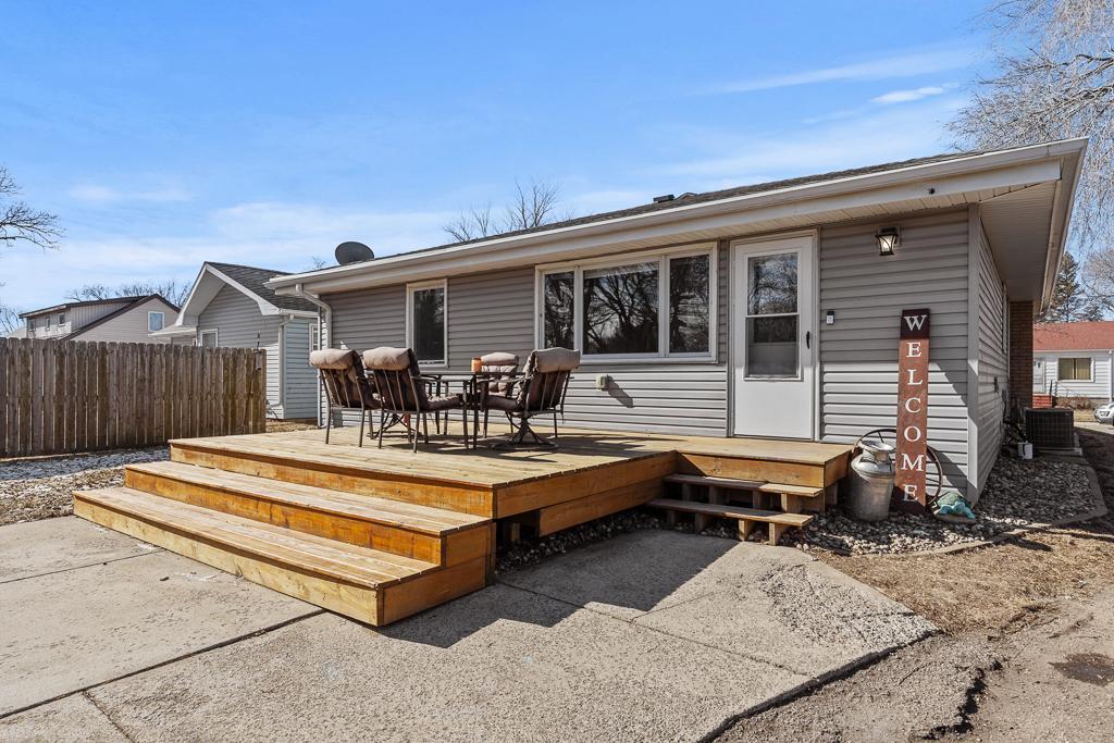 409 South 2nd Street Marshall, MN 56258 - Photo 10 of 55