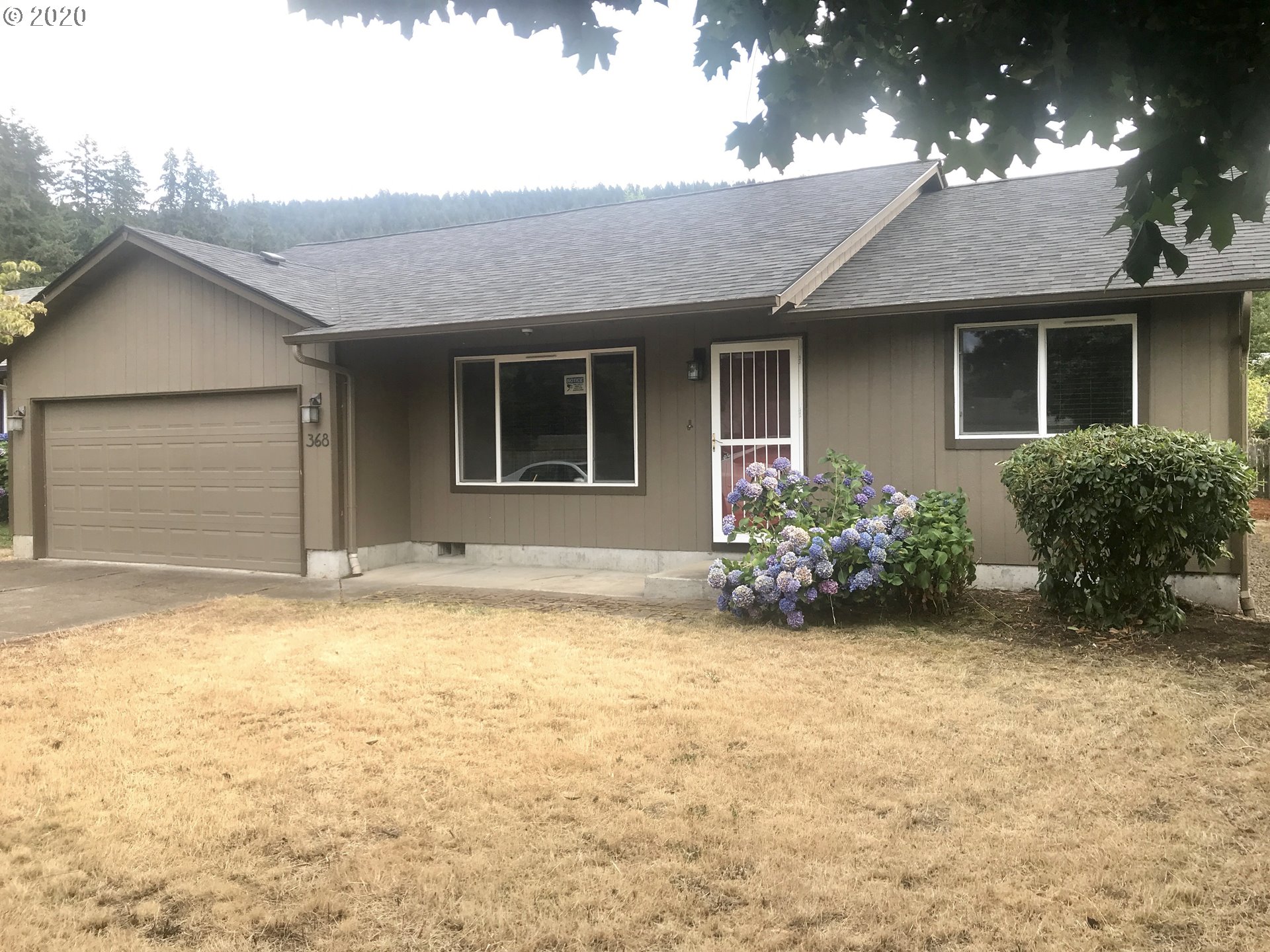 368 South 70th Place Springfield, OR 97478 - Photo 2 of 19