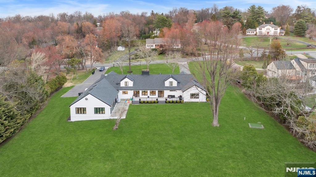 16 East Greenbrook Road Caldwell, NJ 07006 - Photo 5 of 34