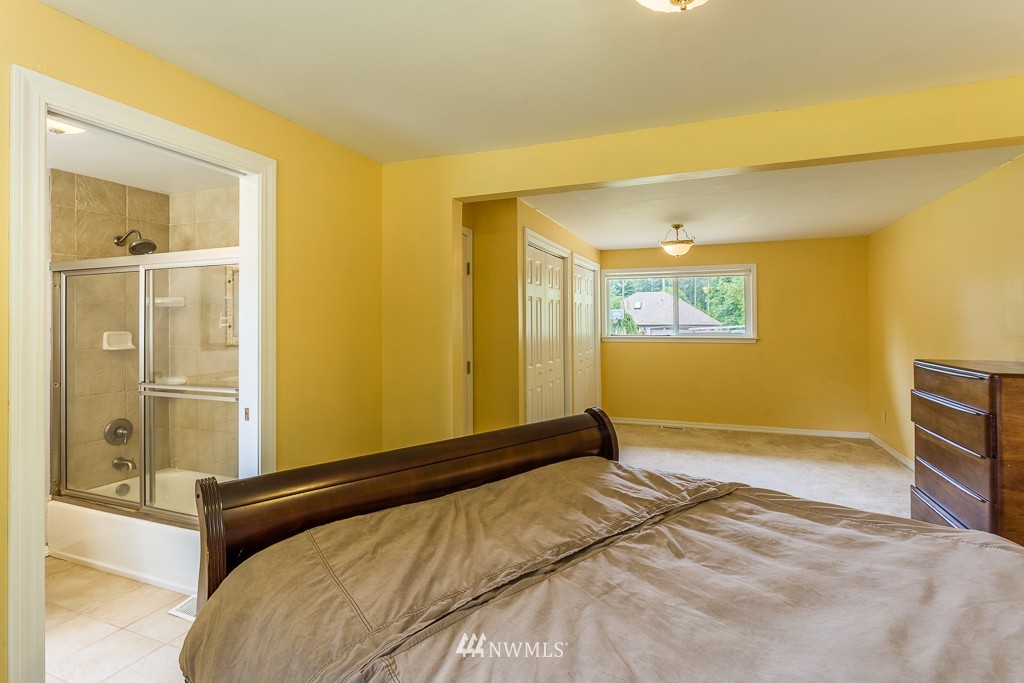 14724 173rd Avenue Southeast Renton, WA 98059 - Photo 12 of 19