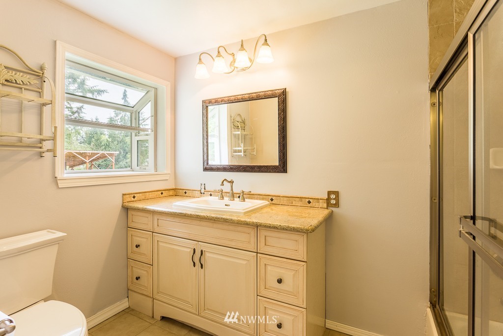 14724 173rd Avenue Southeast Renton, WA 98059 - Photo 13 of 19