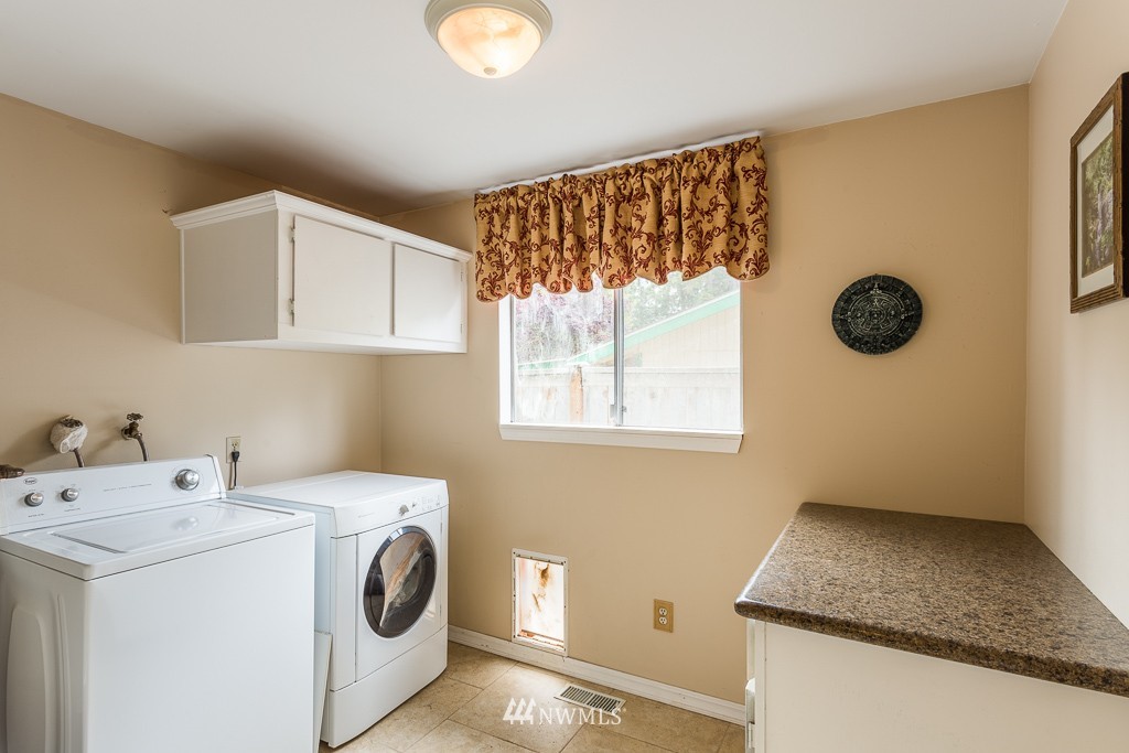 14724 173rd Avenue Southeast Renton, WA 98059 - Photo 16 of 19