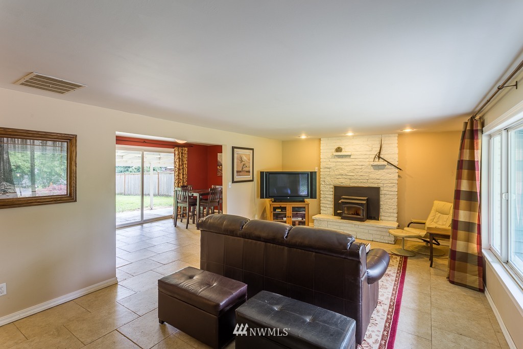 14724 173rd Avenue Southeast Renton, WA 98059 - Photo 6 of 19