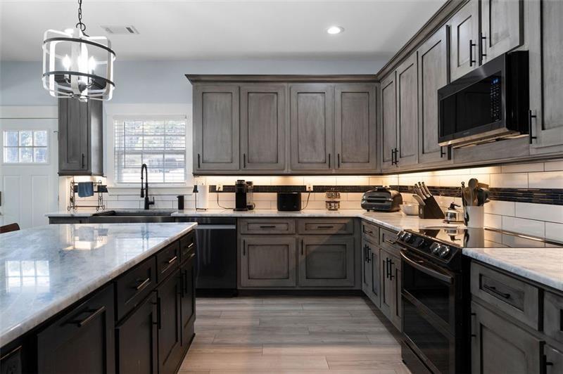 547 Center Road Cartersville, GA 30121 - Photo 14 of 49