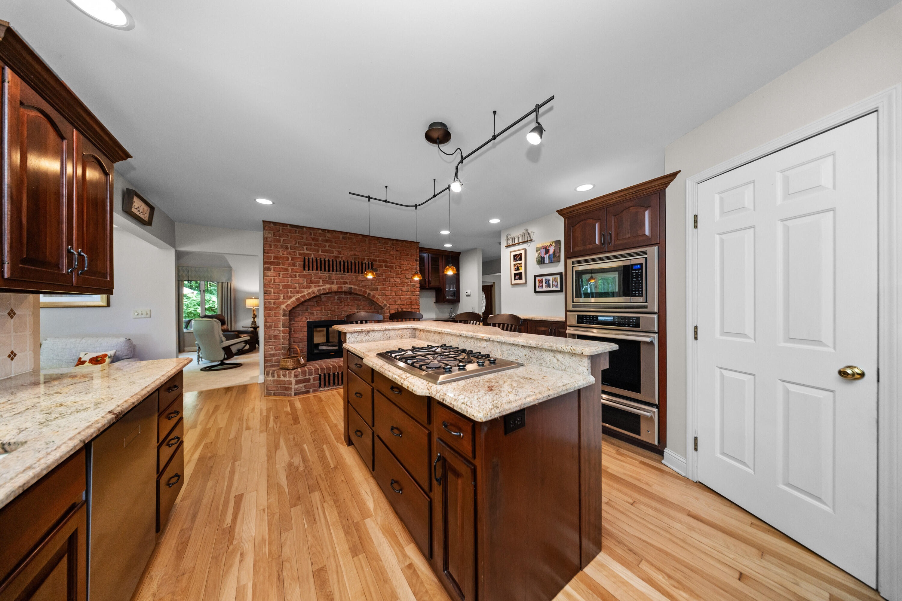 1935 Pierce Road Chelsea, MI 48118 - Photo 25 of 92 079_83