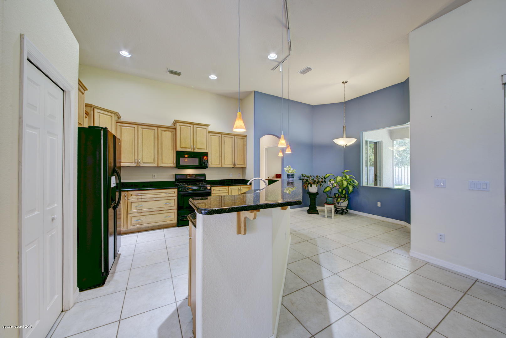 970 Spring Oak Drive Melbourne, FL 32901 - Photo 15 of 43 Breakfast Bar & Nook