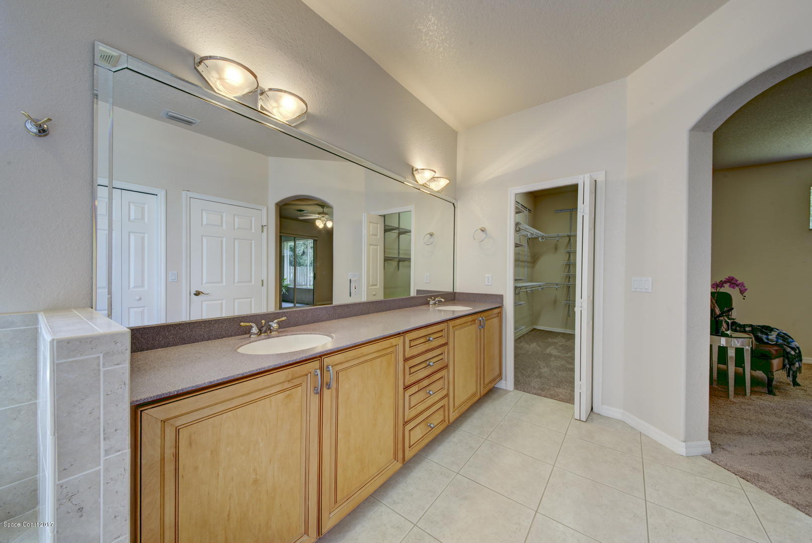 970 Spring Oak Drive Melbourne, FL 32901 - Photo 21 of 43 Master Bath & Walk-in Shower