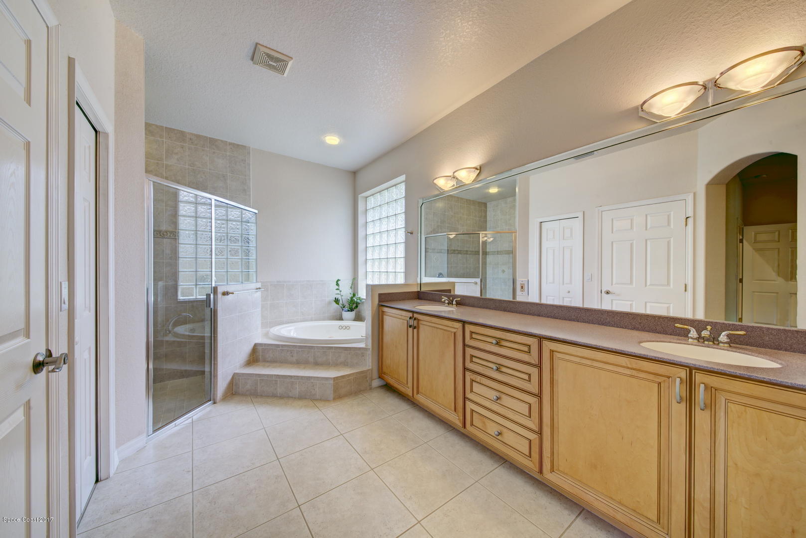 970 Spring Oak Drive Melbourne, FL 32901 - Photo 22 of 43 Master Bathroom
