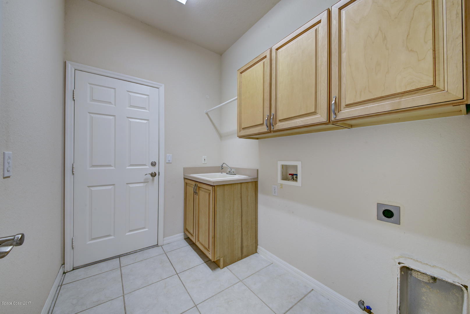 970 Spring Oak Drive Melbourne, FL 32901 - Photo 31 of 43 Laundry Utility Room