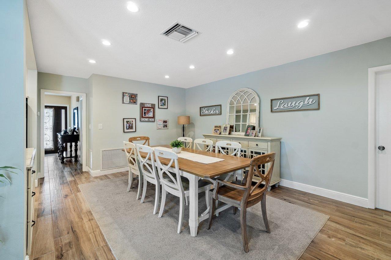 1521 Northwest 7th Street Boca Raton, FL 33486 - Photo 10 of 22 019-1521Northwest7thStreet-BocaRaton-FL-